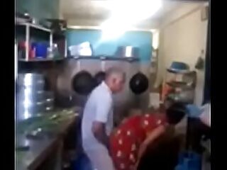 Srilankan chacha bonking his maid to larder hurriedly